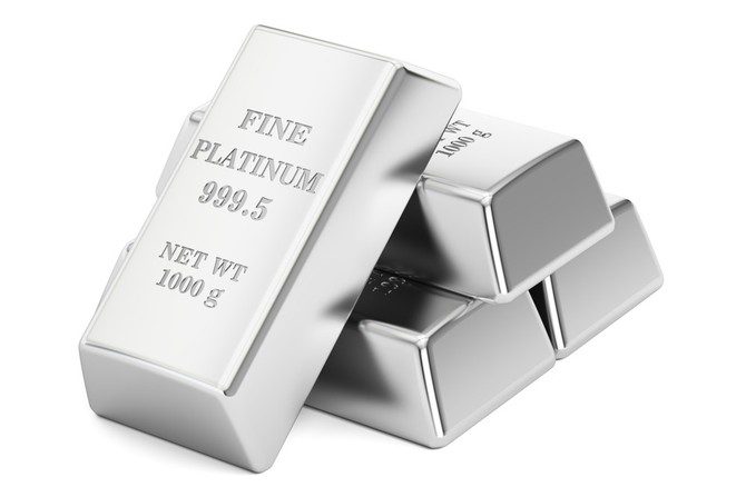 Barras de platina fina empilhadas, marcadas 999.5